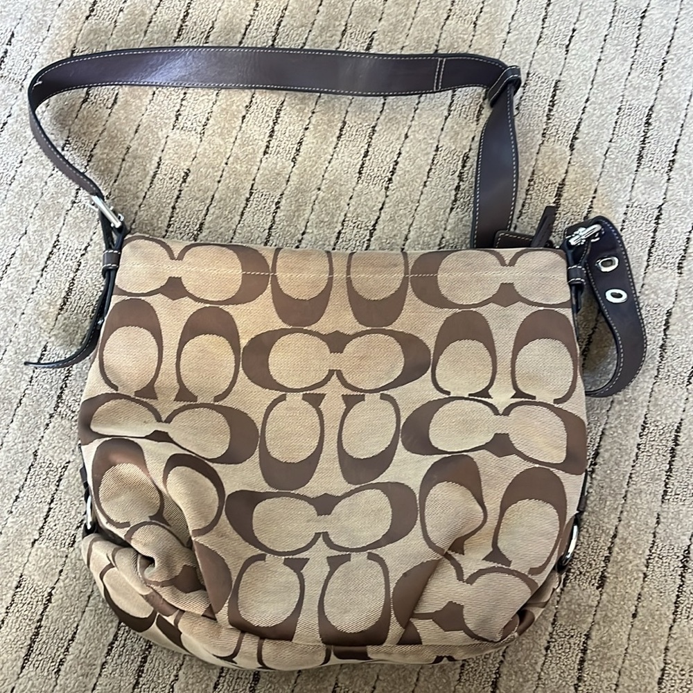 Coach brown monogram C vintage crossbody bag - Picture 4 of 6